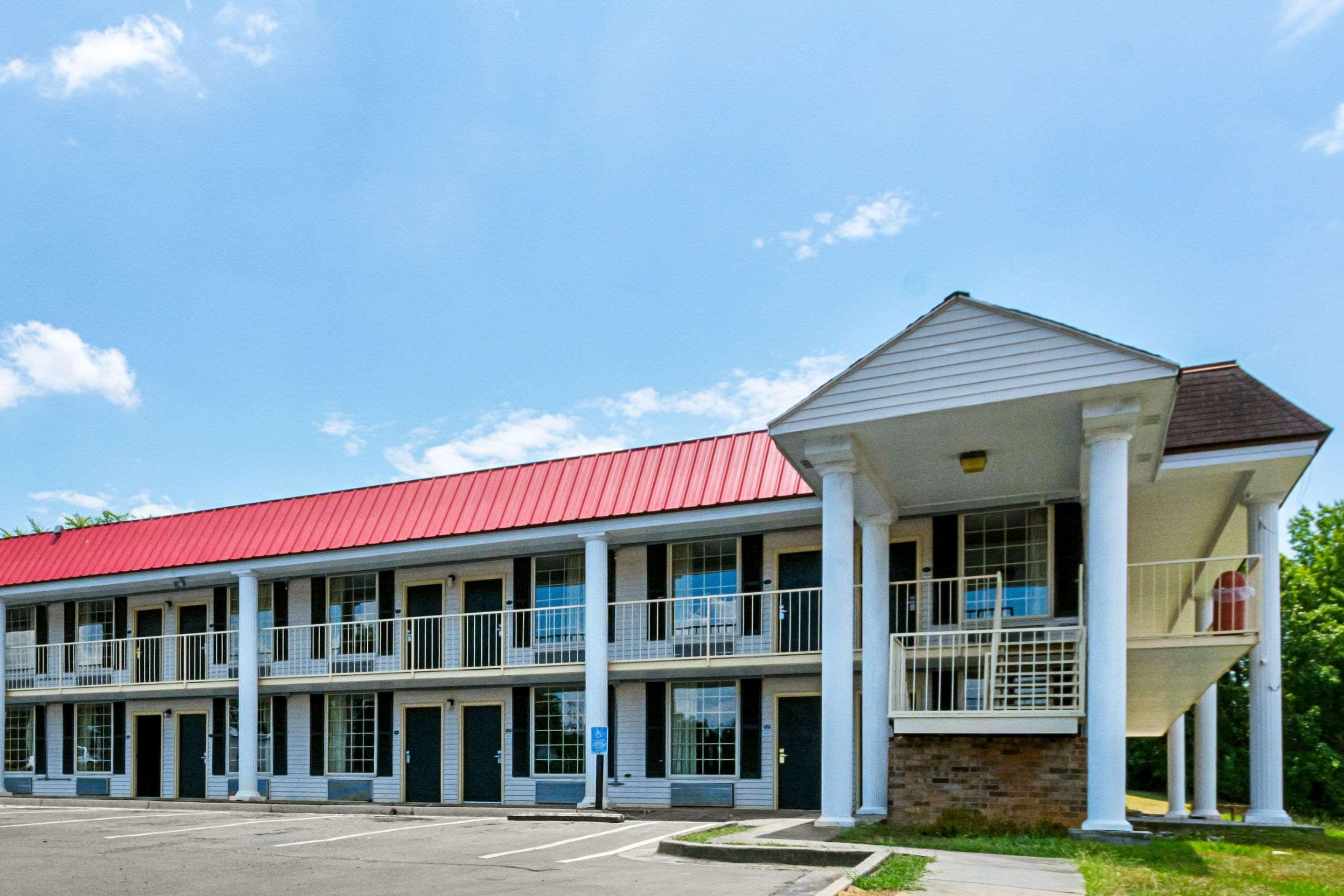 Orangeburg Inn & Suites Eksteriør billede